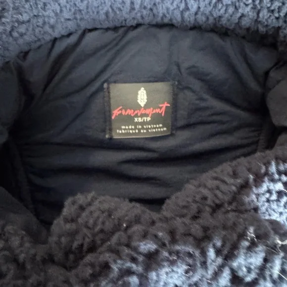 FP Movement Scout It Out Fleece Vest size XS - Picture 12 of 12